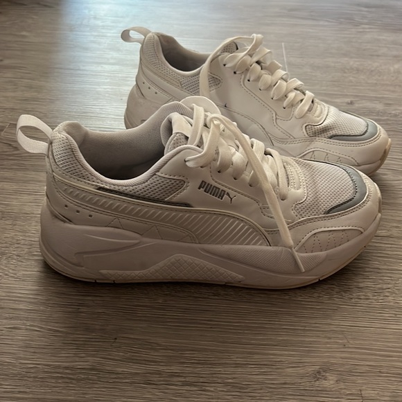Puma Shoes - Puma chunky white sneakers